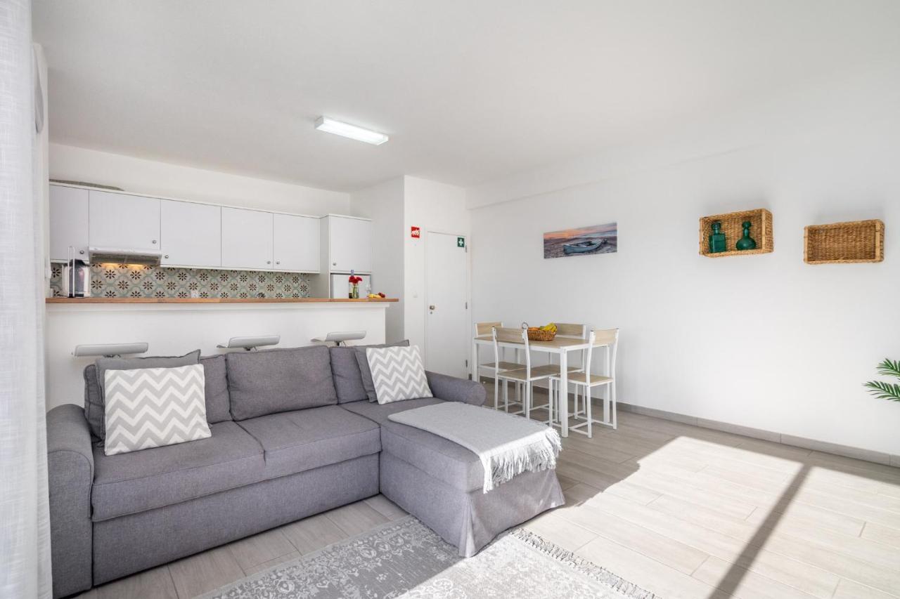 Apartamento Cor Do Mar: Seaside Retreat in Alvor Exterior photo